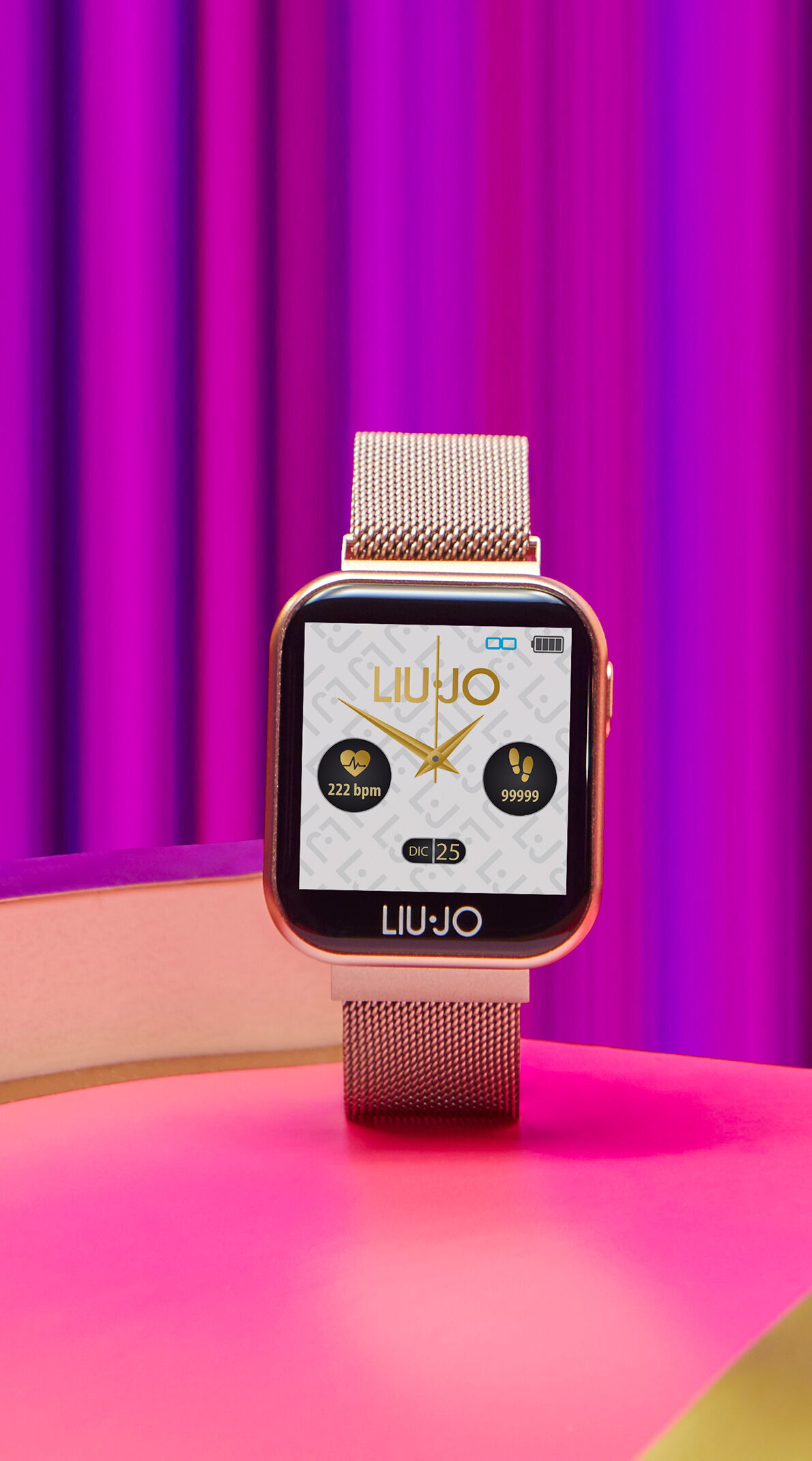 Liu Jo Luxury entra nel mercato degli smartwatch, La Clessidra dal 1945