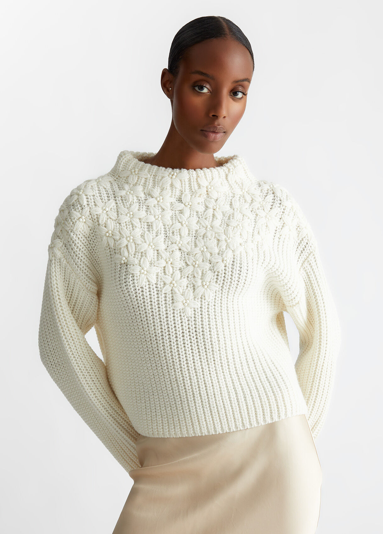 Wool sweater with embroidery colour white | Liu Jo
