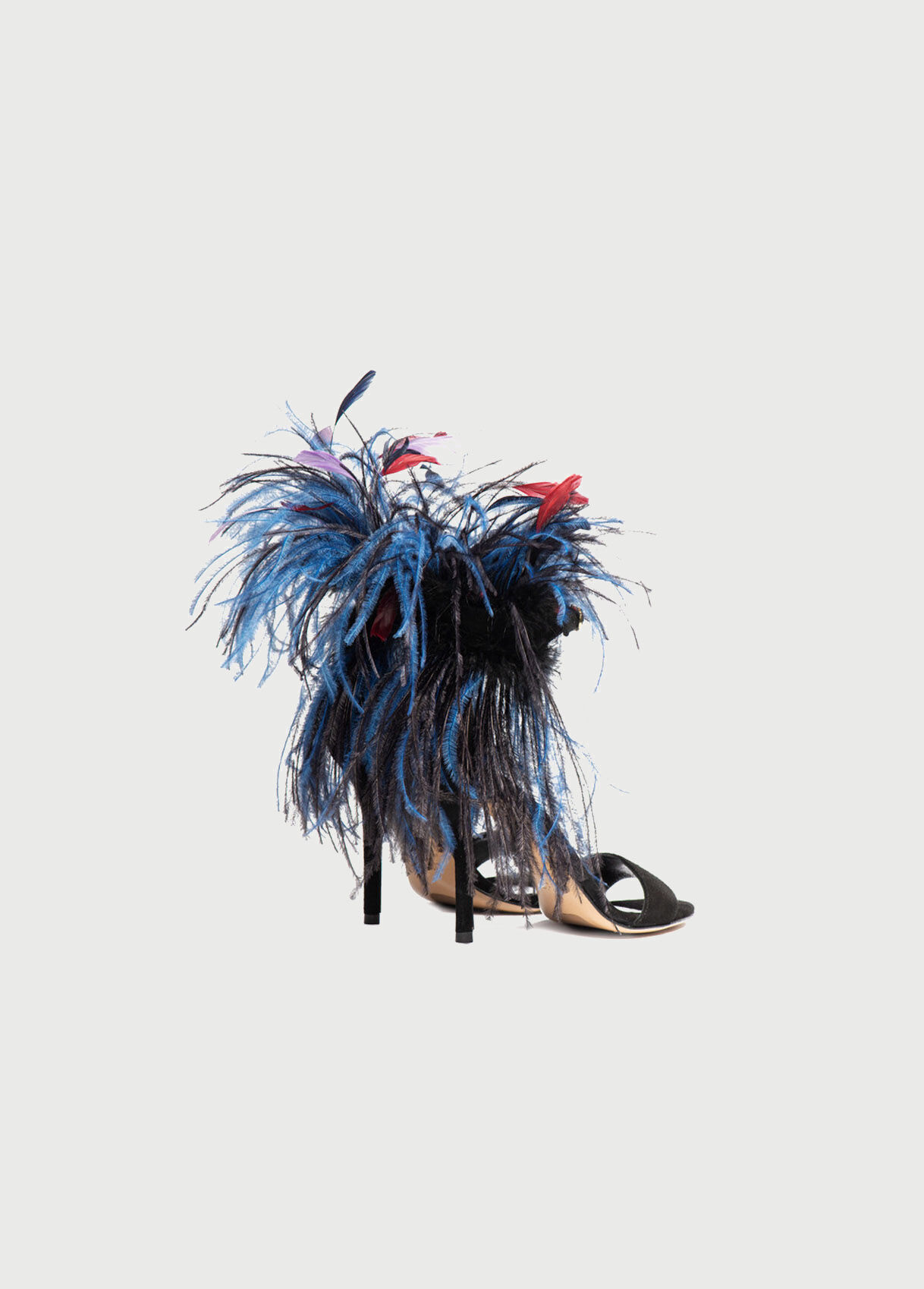 Heeled sandals with feathers