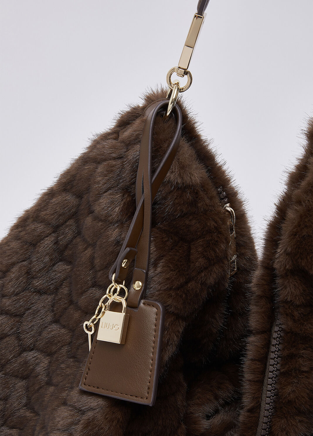 Grand Sac en Fausse Fourrure marron fonc&eacute; Liu Jo - large image number 4