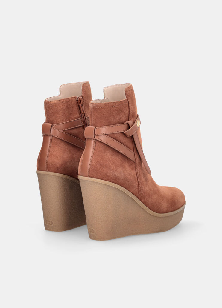 Suede ankle boots with wedge beige Liu Jo - large image number 2 Suede ankle boots with wedge beige Liu Jo - large image number 2