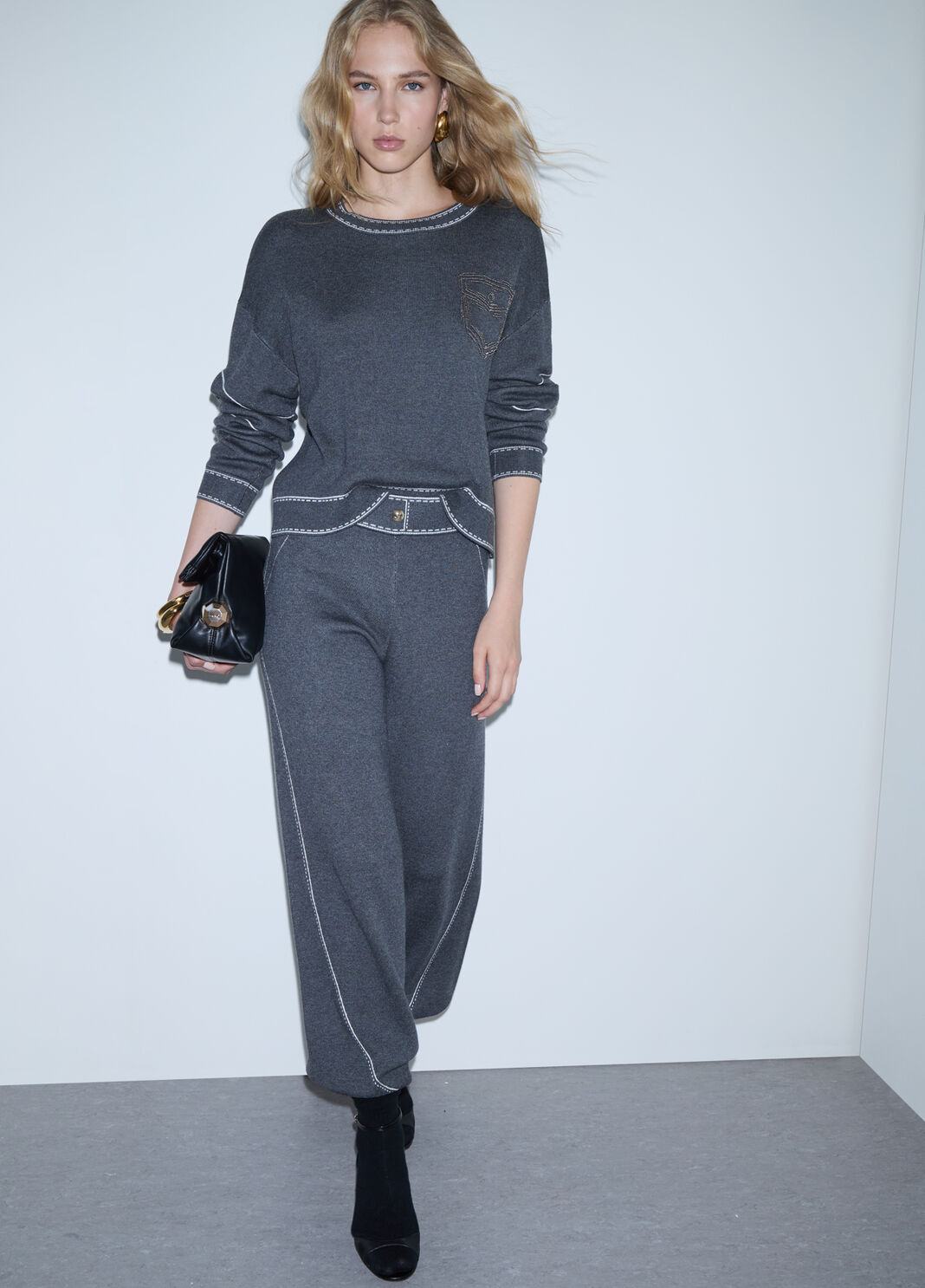 Pantalon avec surpiq&ucirc;res contrast&eacute;es gris Liu Jo - large image number 3