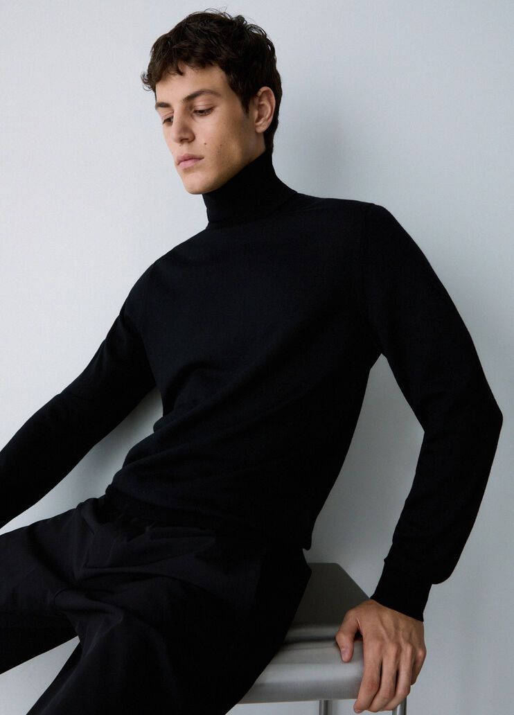 Pull col roul&eacute; en laine m&eacute;rinos noir Liu Jo - medium