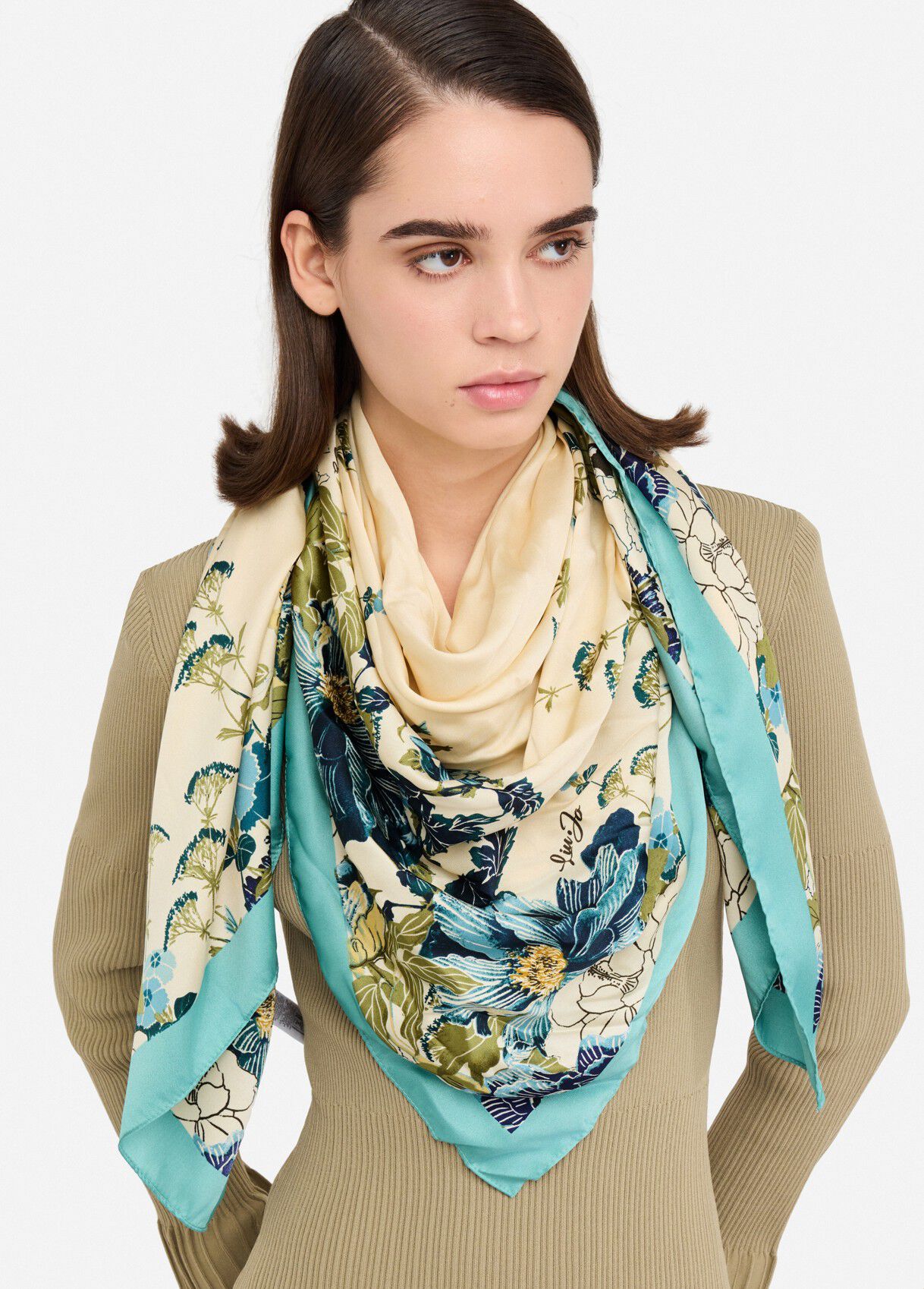 Women's Scarves and Foulards, Shawls, Pashminas | Liu Jo