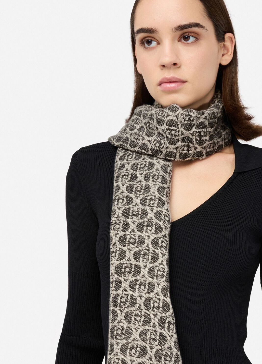 Stola con logo monogram nero Liu Jo - large image number 0