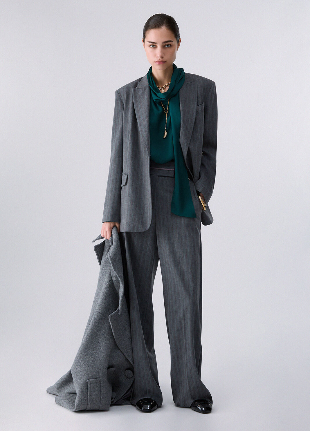 Pinstriped trousers in a wool blend dark grey Liu Jo - large image number 5