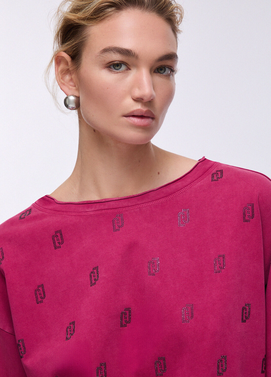 Felpa in jersey d&eacute;lav&eacute; con logo rosso Liu Jo - large image number 2