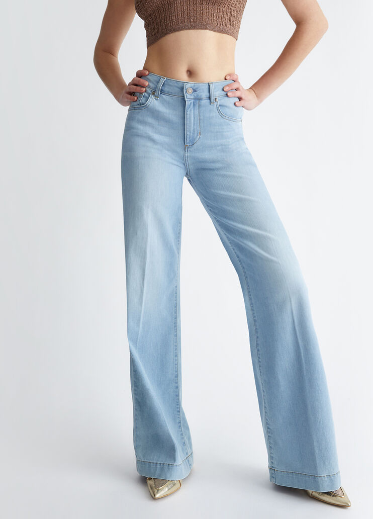 Stretch flared jeans