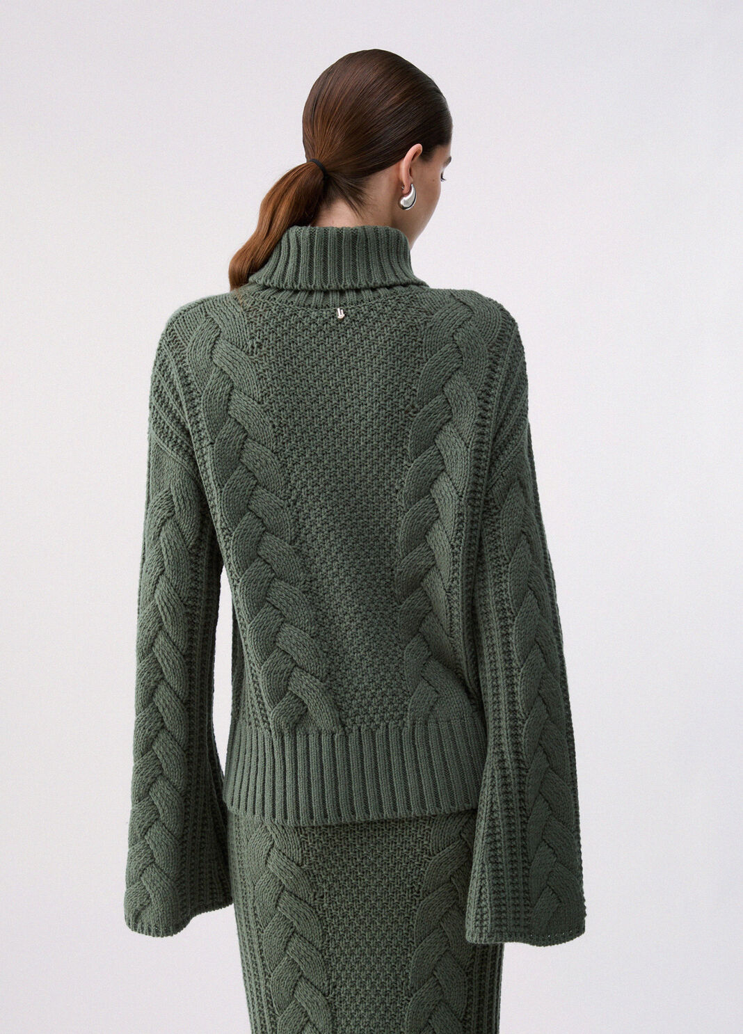 Rollkragenpullover mit Zopfmuster mit Strass Dunkelgr&uuml;n Liu Jo - large image number 1