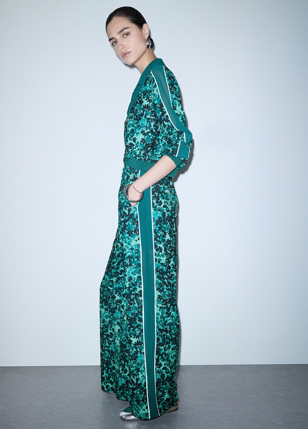 Pantalon en cr&ecirc;pe vert Liu Jo - large image number 2