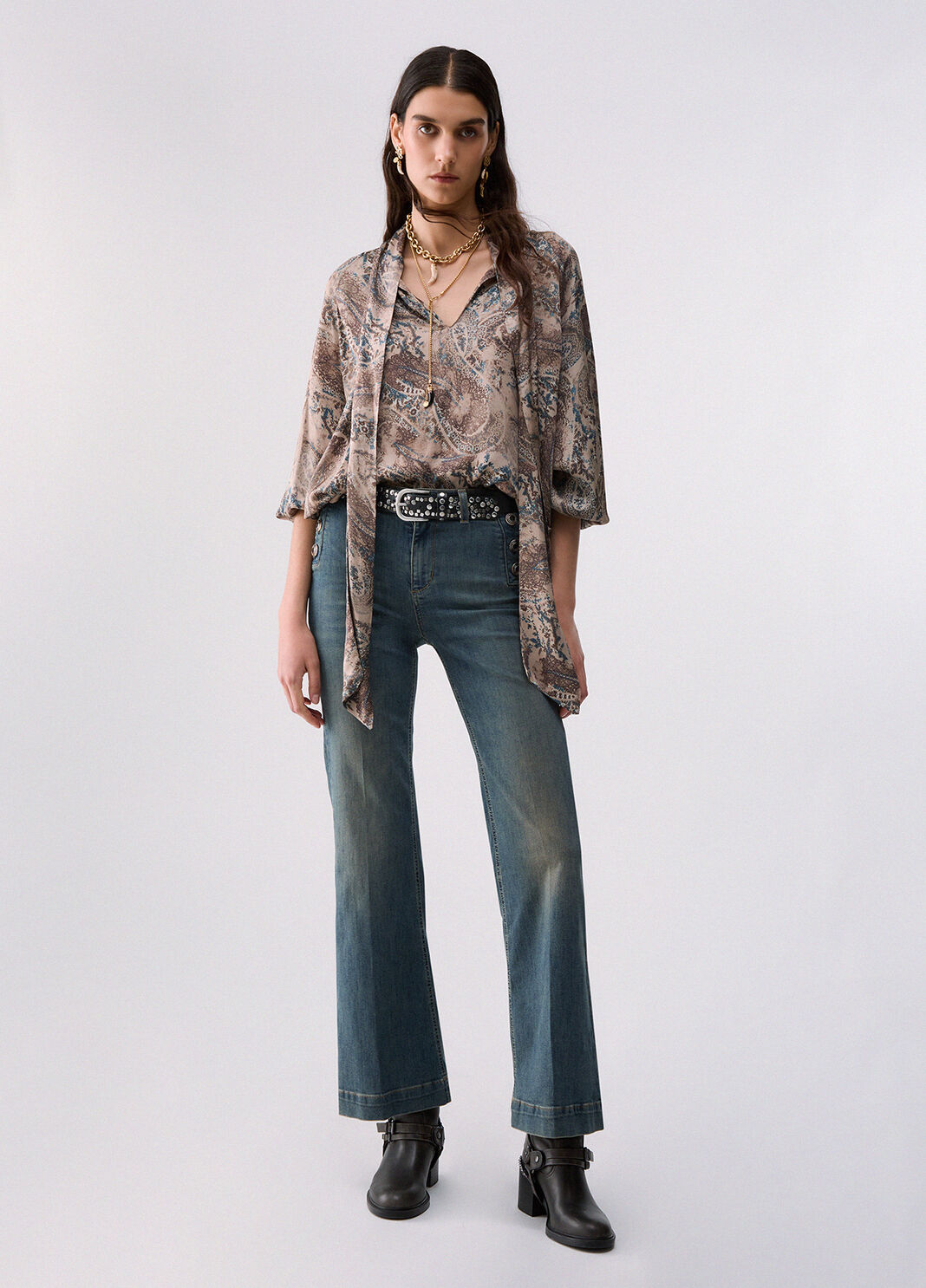 Flare-Jeans mit Schmuckkn&ouml;pfen denimblau Liu Jo - large image number 5
