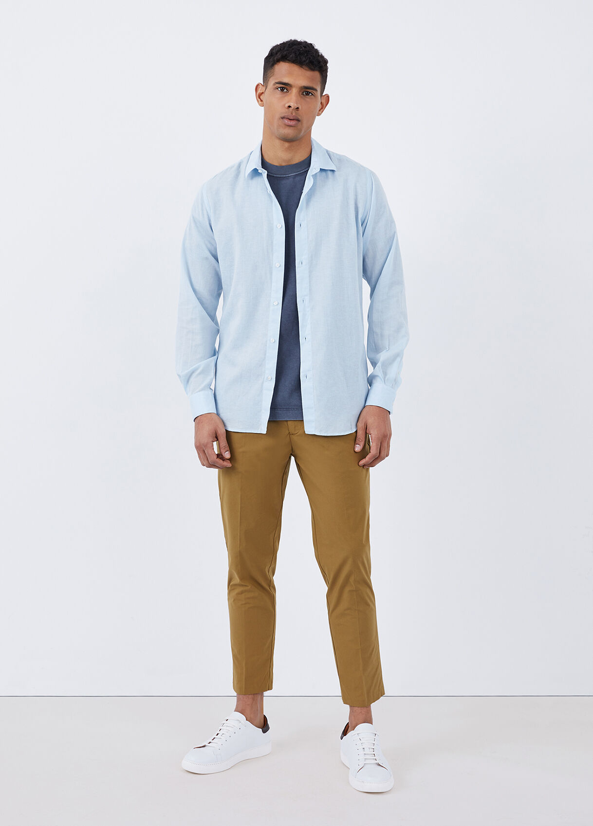T-shirts for men: designer and casual 