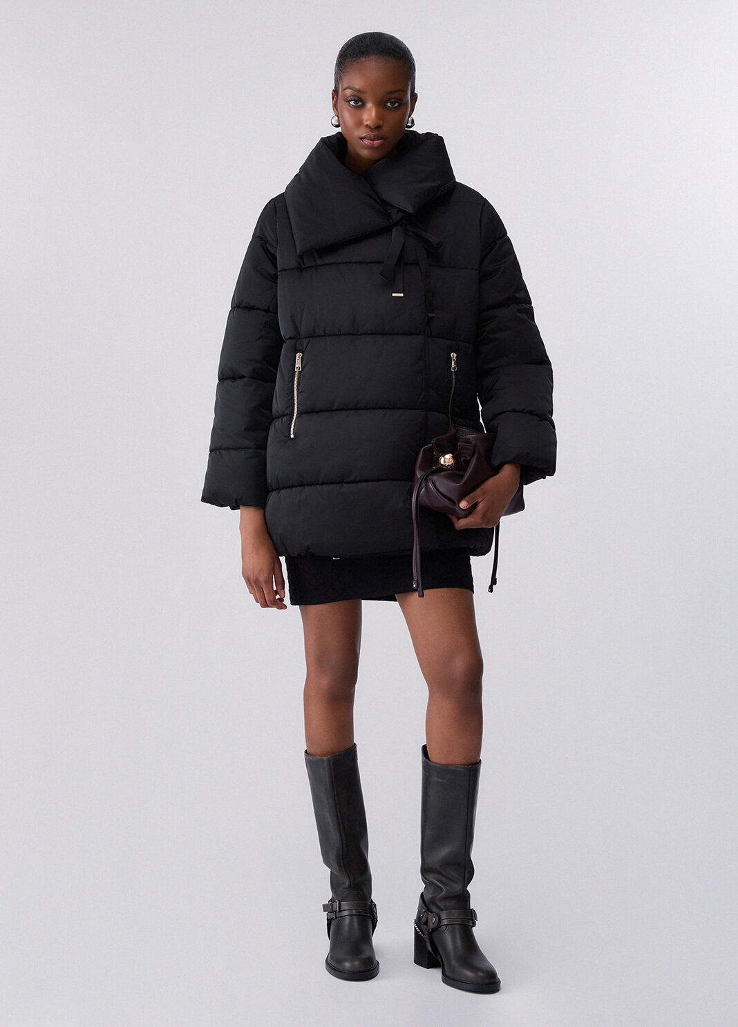 Oversized padded jacket in shiny nylon black Liu Jo - large image number 5