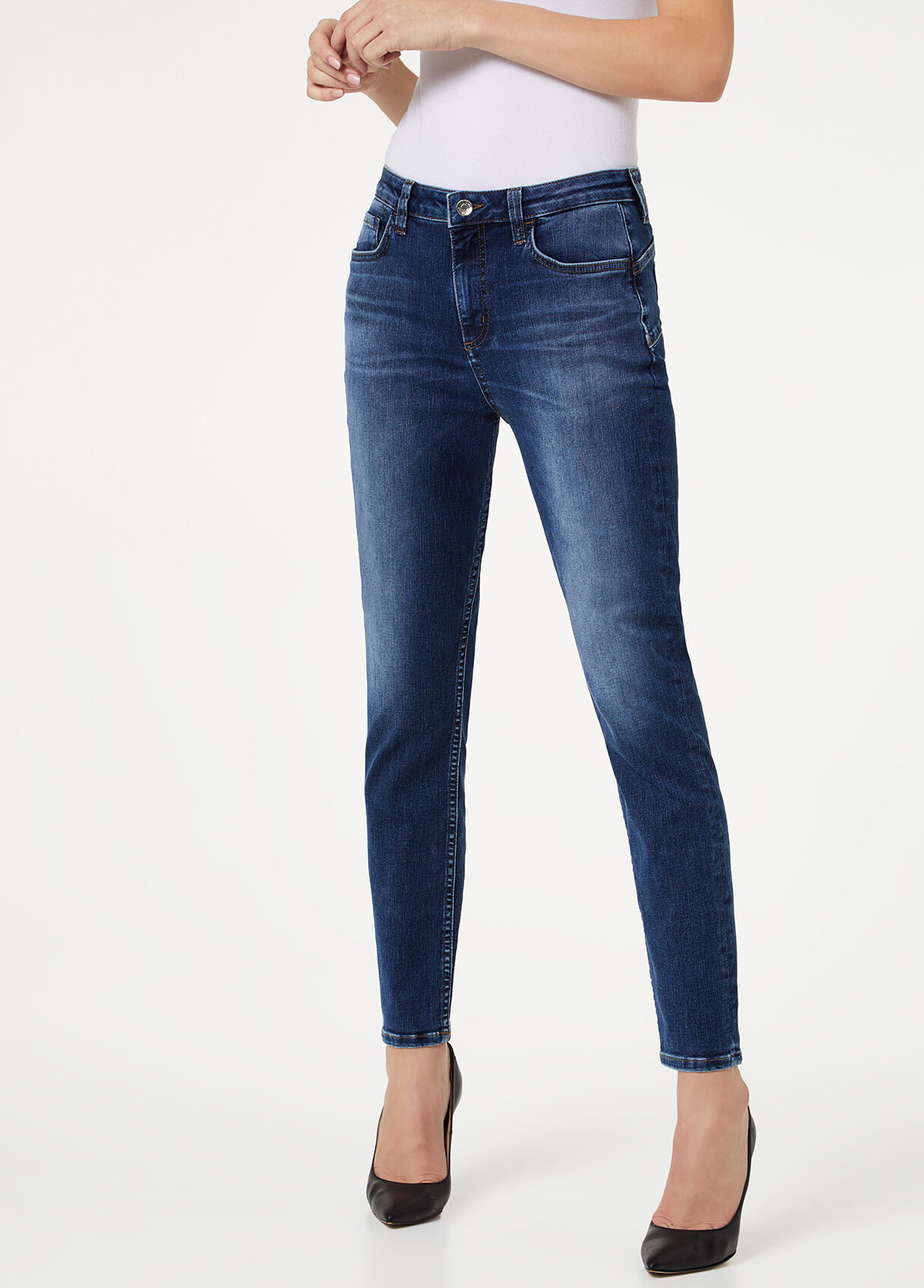 Mom fit jeans