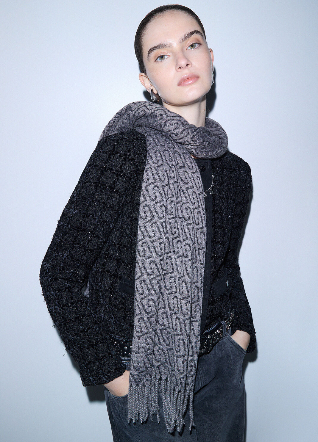 Stole with monogram logo anthracite Liu Jo - large image number 0