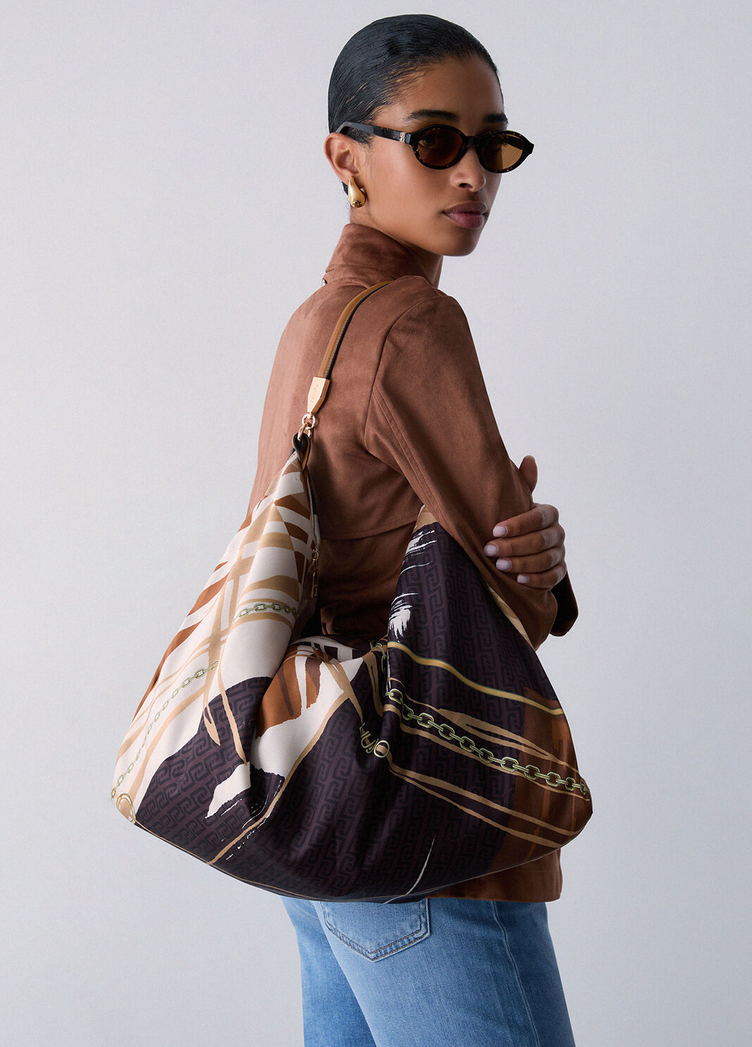 Sac foulard moyen mod&egrave;le chocolat Liu Jo - large image number 0
