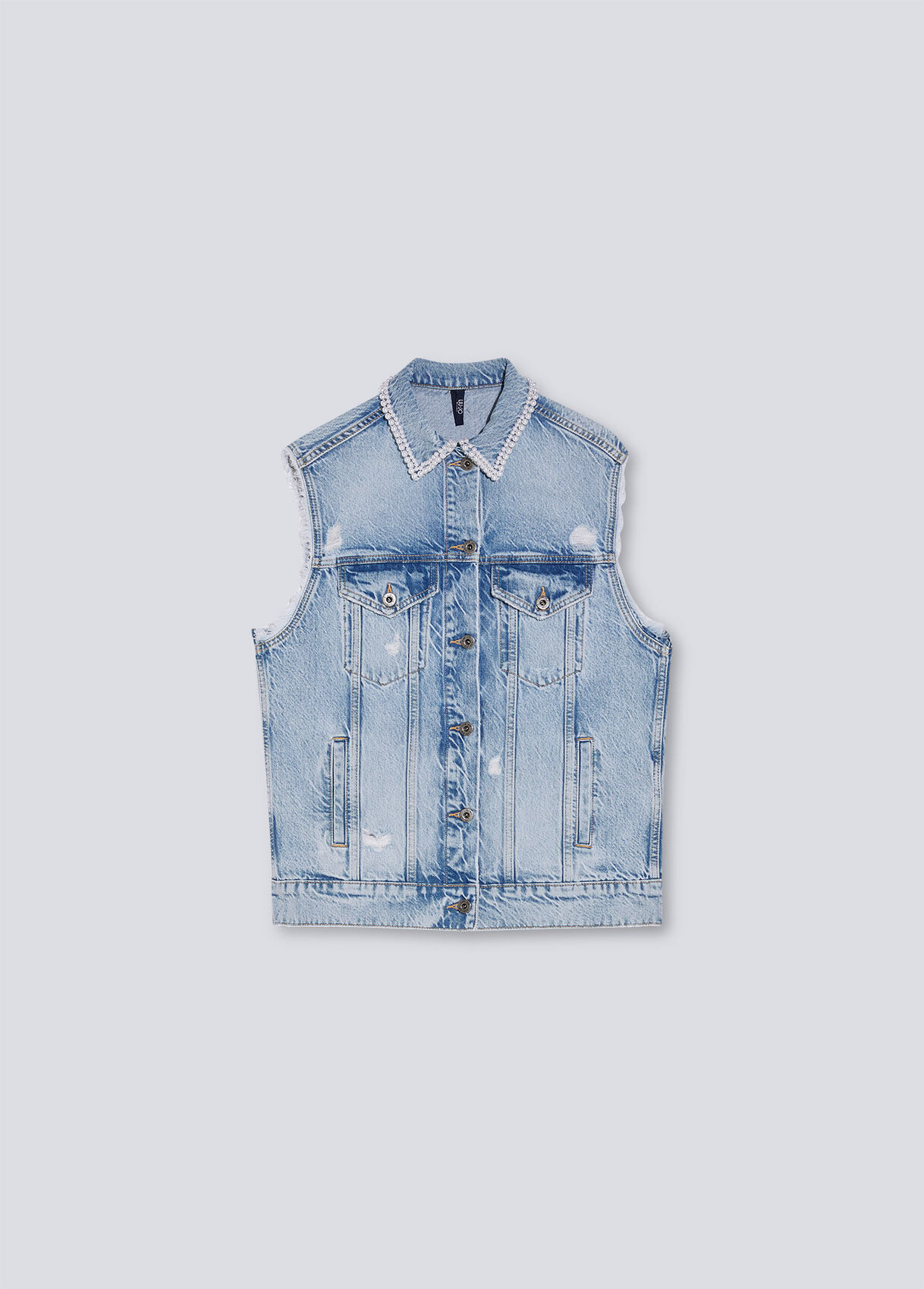 Eco friendly waistcoat with beads