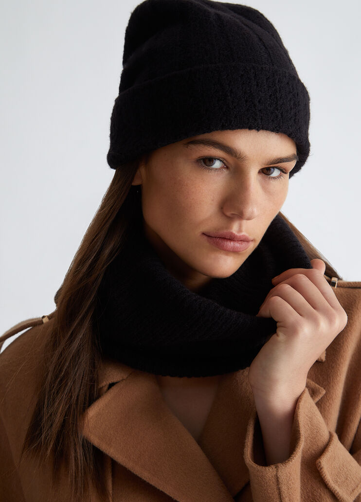 Knit neck warmer and cap