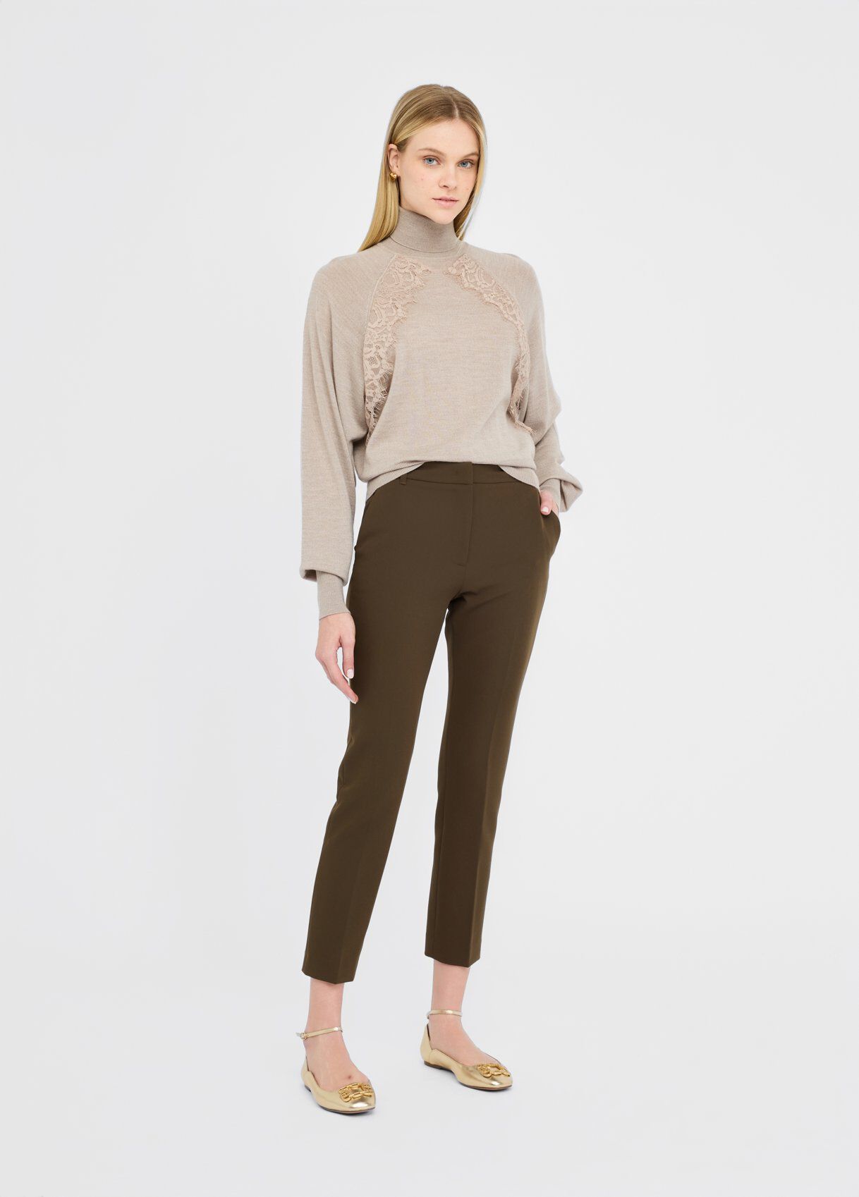 Women's Straight-leg Trousers: Skinny or Casual Trousers