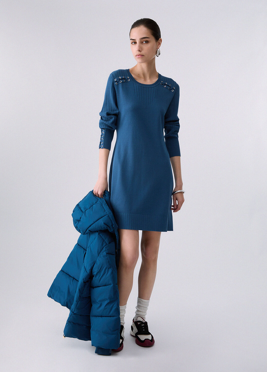 Strickkleid mit Schn&uuml;rungen blau Liu Jo - large image number 5