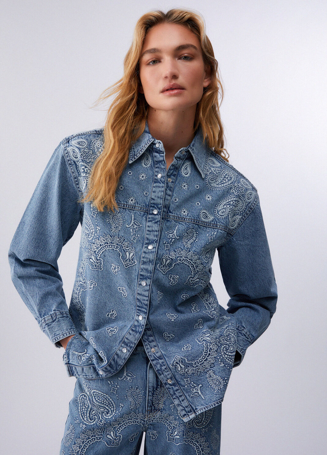 Camicia in denim con ricami denim blu Liu Jo - large image number 0
