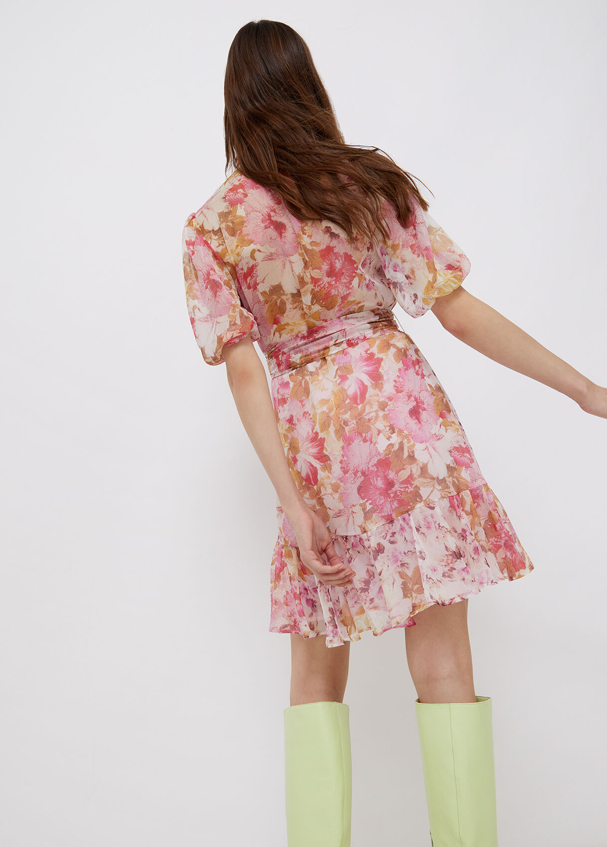Vestito a fiori con cintura