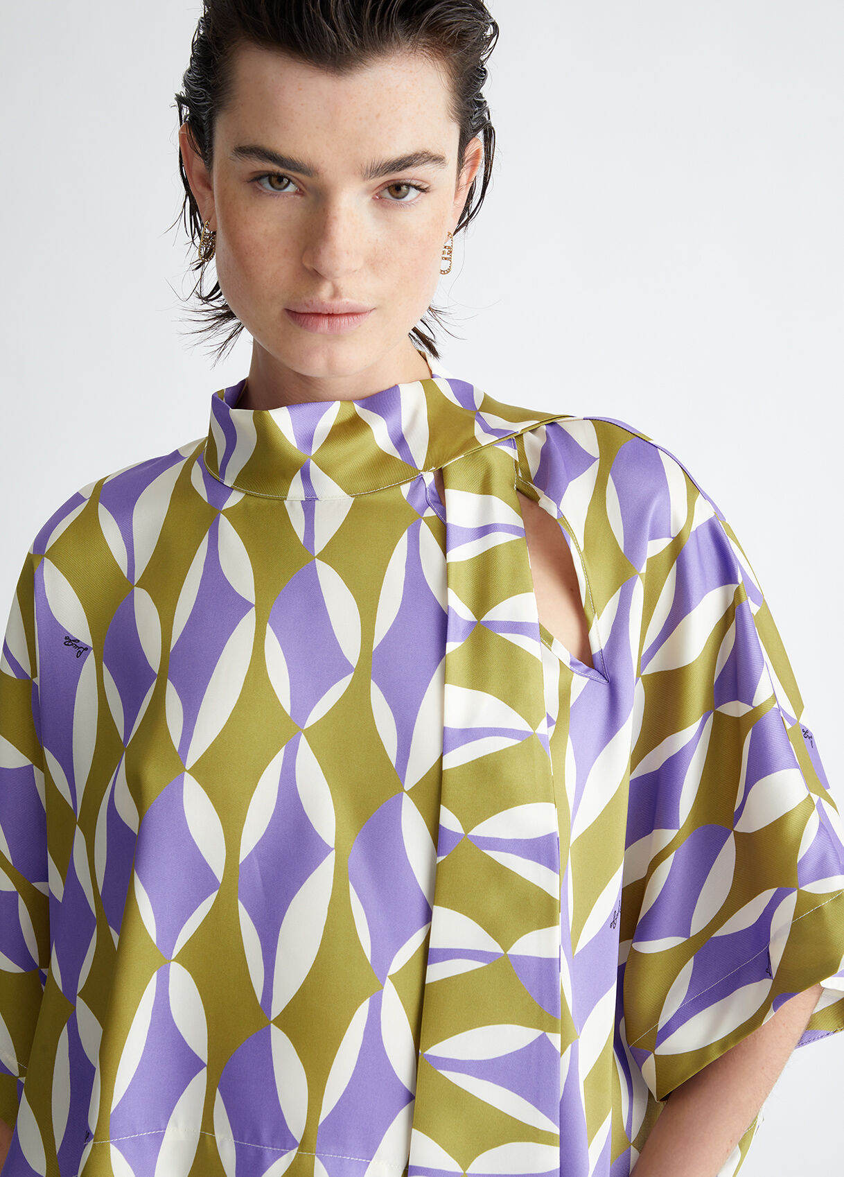 Blusa seta sale liu jo
