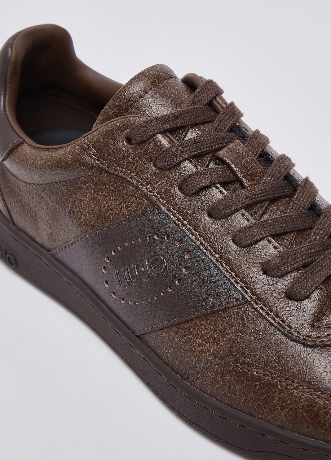 Herrensneaker aus Crackle-Leder braun Liu Jo - large image number 5