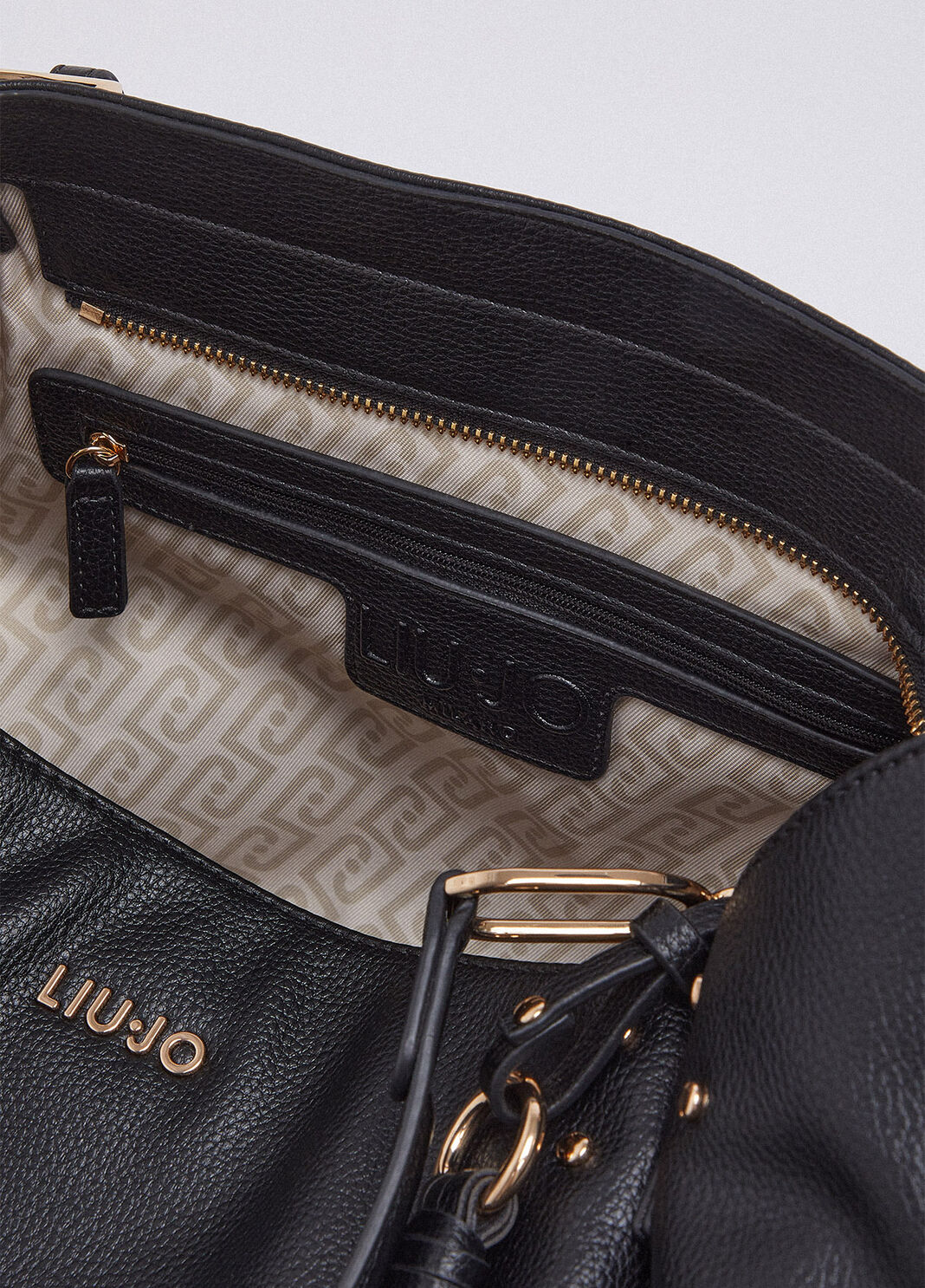 Mittelgro&szlig;e Schultertasche schwarz Liu Jo - large image number 6