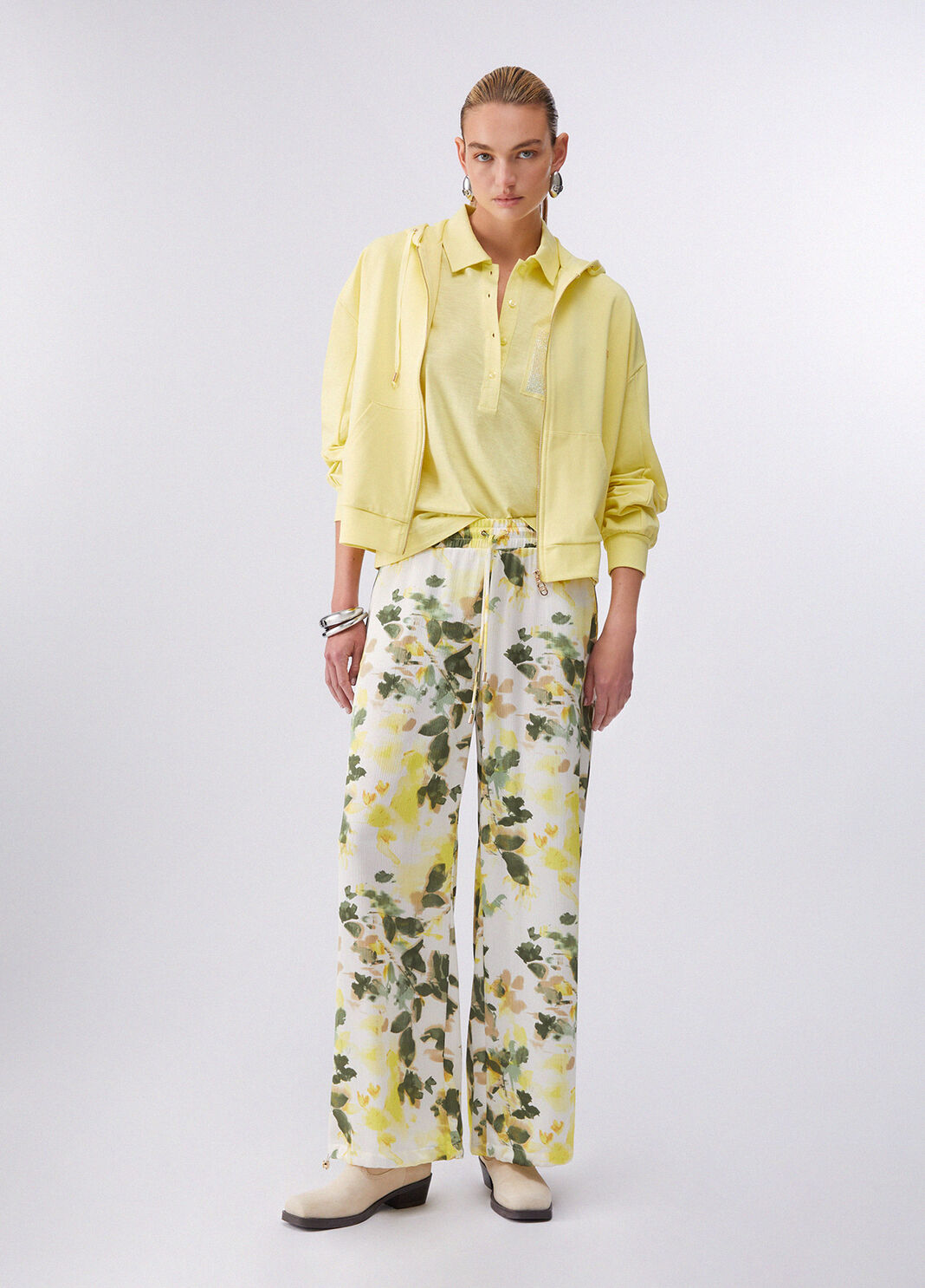 Sweatshirt mit Blumenstickereien Gelb Liu Jo - large image number 5