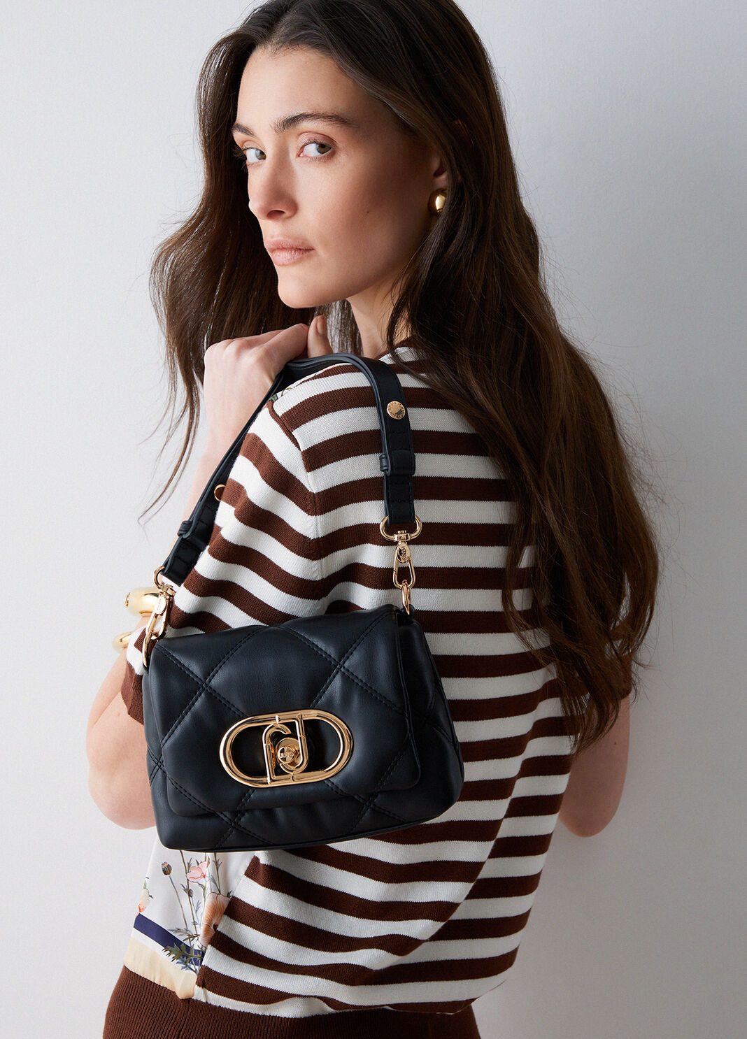 Kleine Tasche LaPuffy in Matelass&eacute;-Optik schwarz Liu Jo - large image number 0