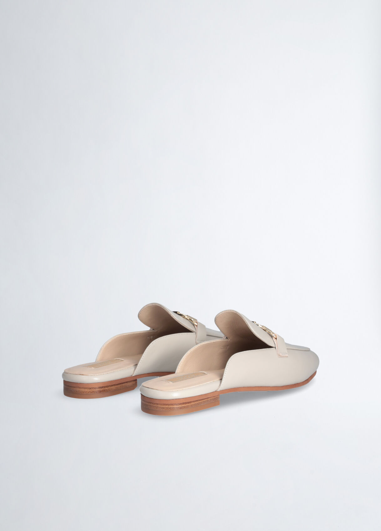 thaya0202専用　UUG CLASSIC SLIPPER 25cm 中古 thaya0202専用 UUG CLASSIC SLIPPER 25cm 中古 - メルカリ
