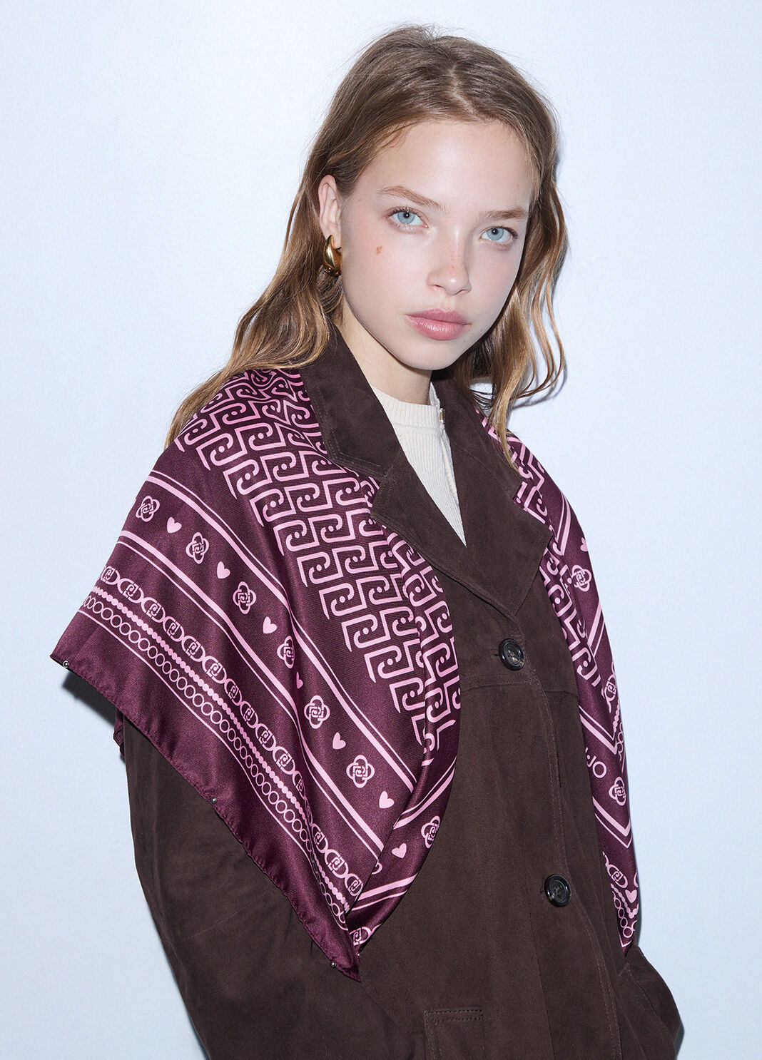 Grand Foulard avec Logo Monogramme aubergine Liu Jo - large image number 0