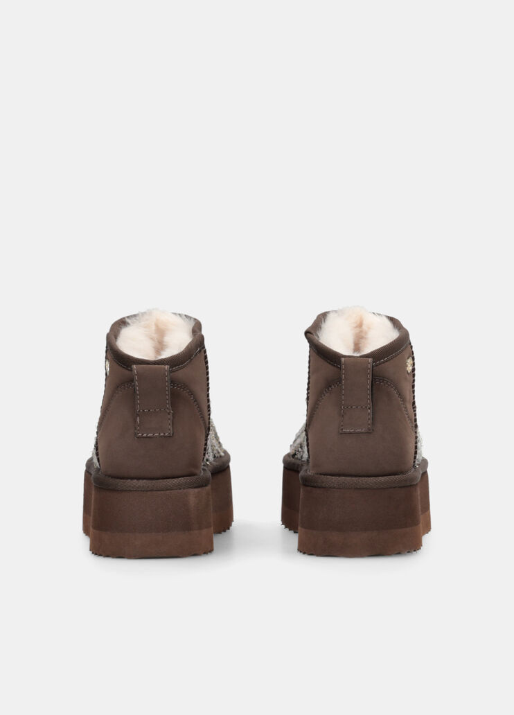 Warm ankle boots with bouclé detailing colour ebony Liu Jo