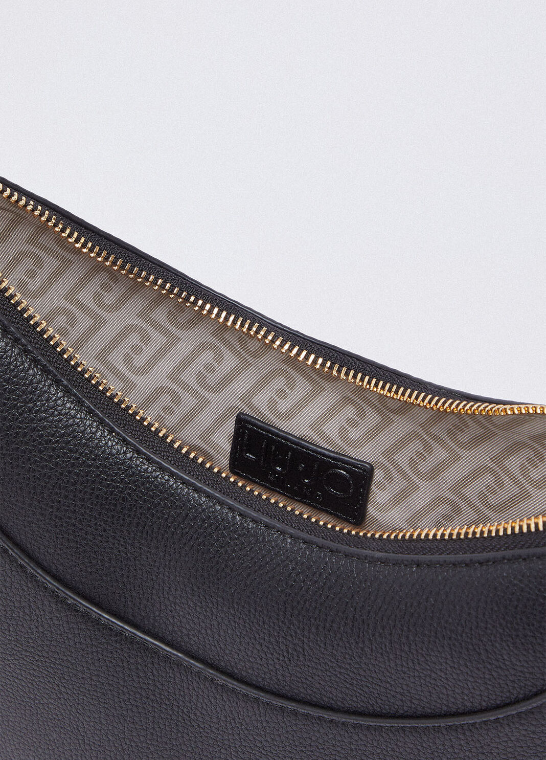 Sac hobo format moyen avec charm noir Liu Jo - large image number 6