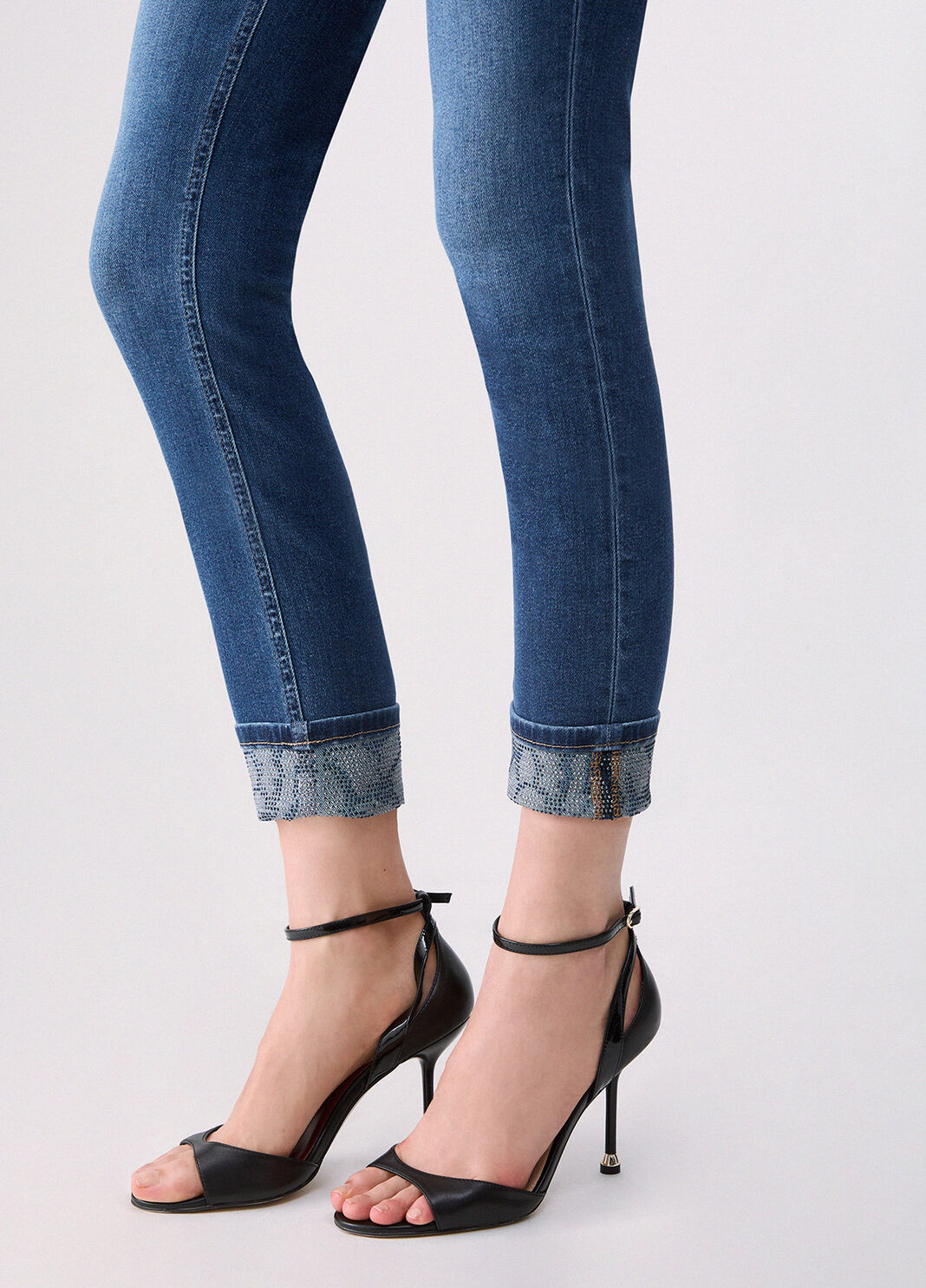 Jean skinny avec ornements denim bleu fonc&eacute; Liu Jo - large image number 4