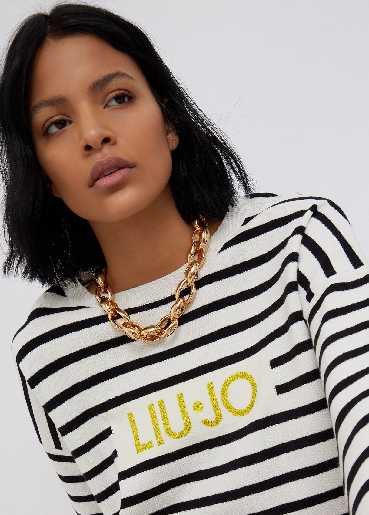 Sudadera con logotipo