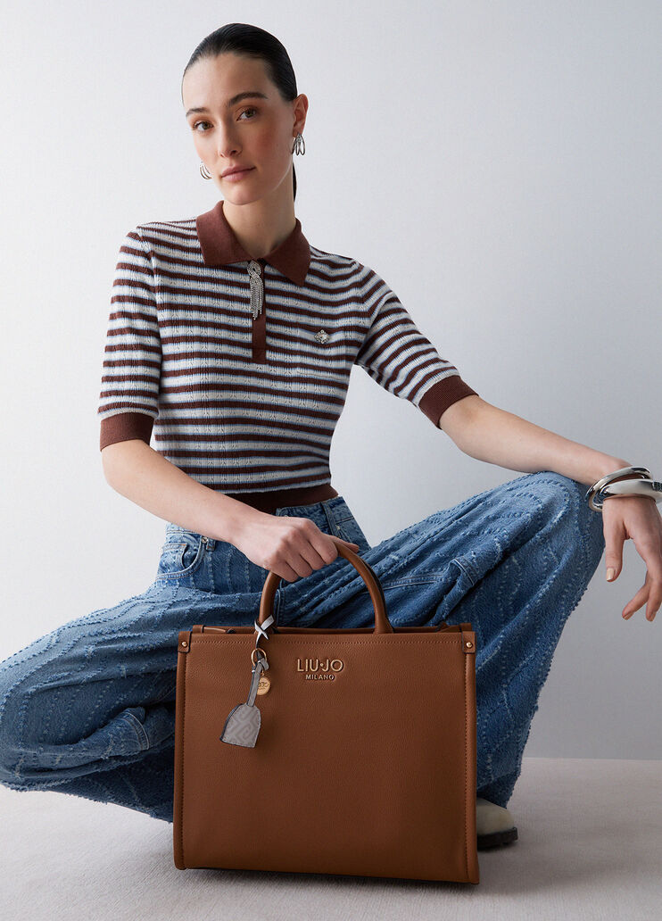 Mittelgro&szlig;e Handtasche mit Anh&auml;nger braun Liu Jo - medium