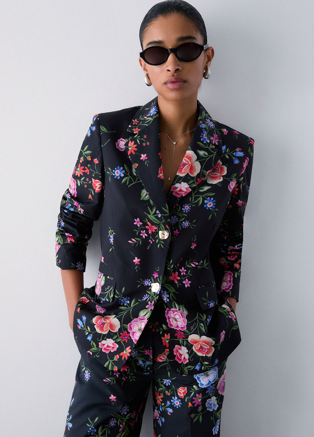 Blazer mit Blumenmuster Schwarz gebl&uuml;mt Liu Jo - large image number 2