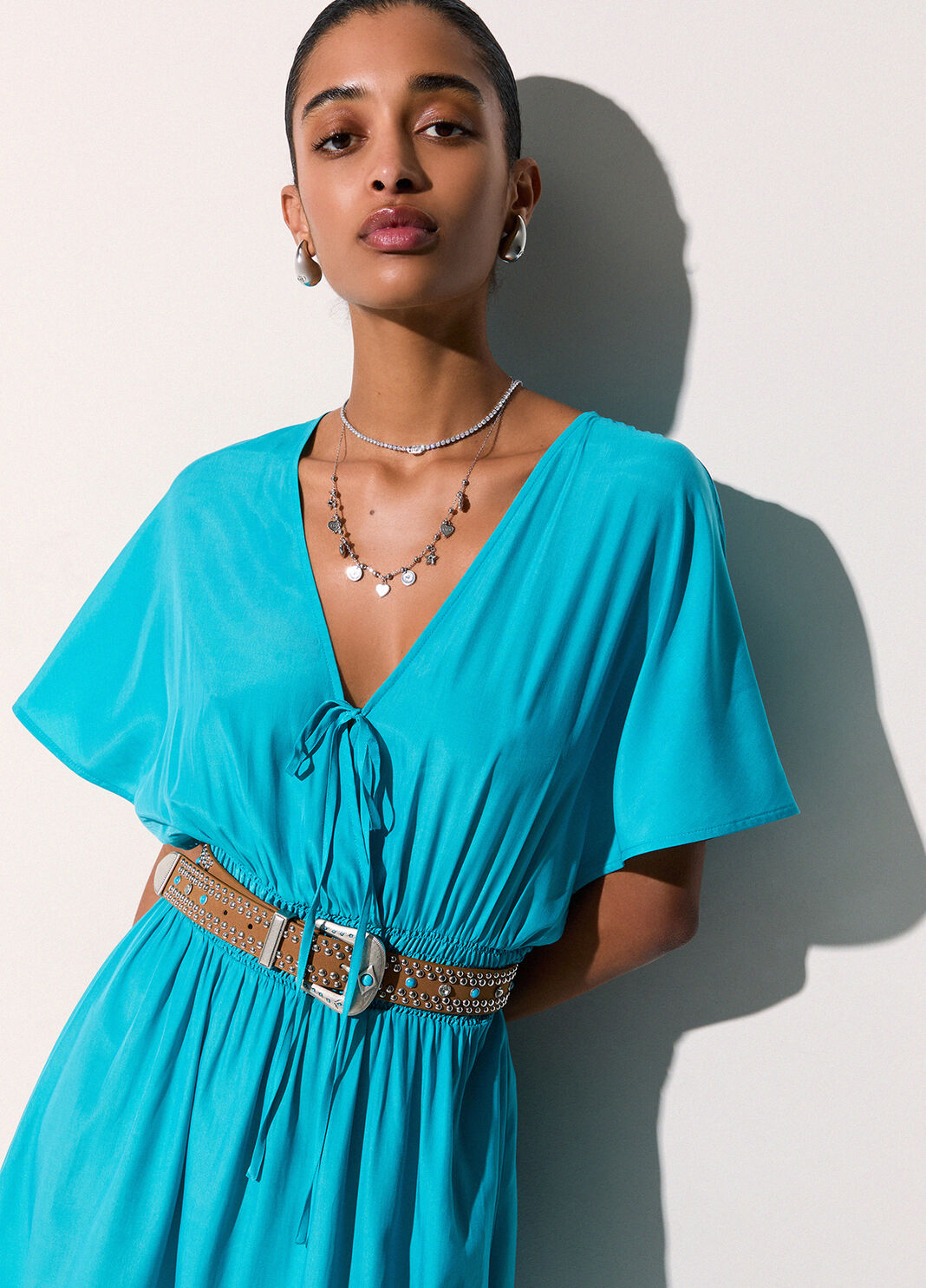 Kurzes Kleid mit Umhang Hellblau Liu Jo - large image number 3