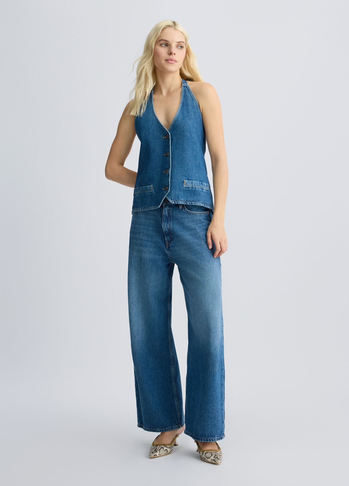 【 JEANS】★ICONIC DENIM HANDBAG★ウォニョン着用★ Alice + Olivia Parker Denim Wide-Leg Crop Jeans | Saks Fifth