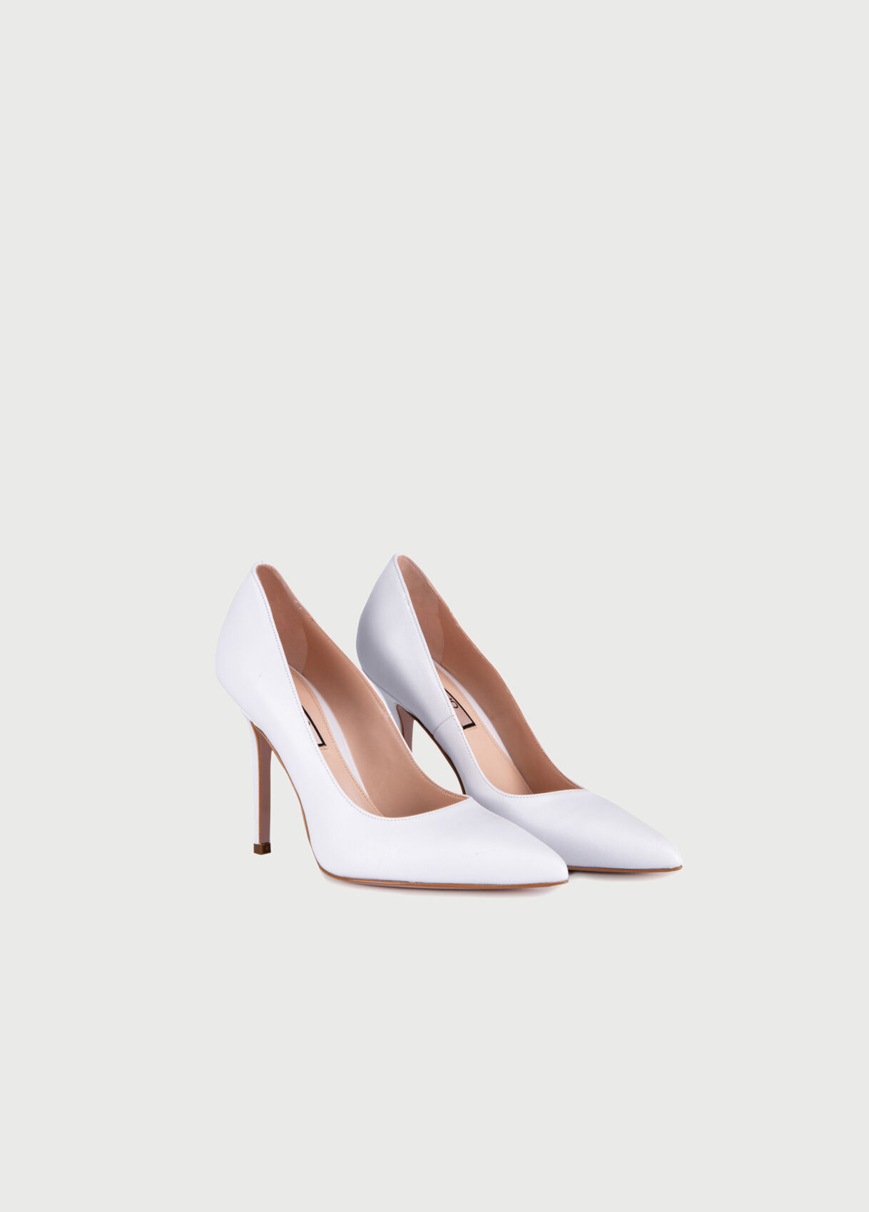White medium heels Clearance
