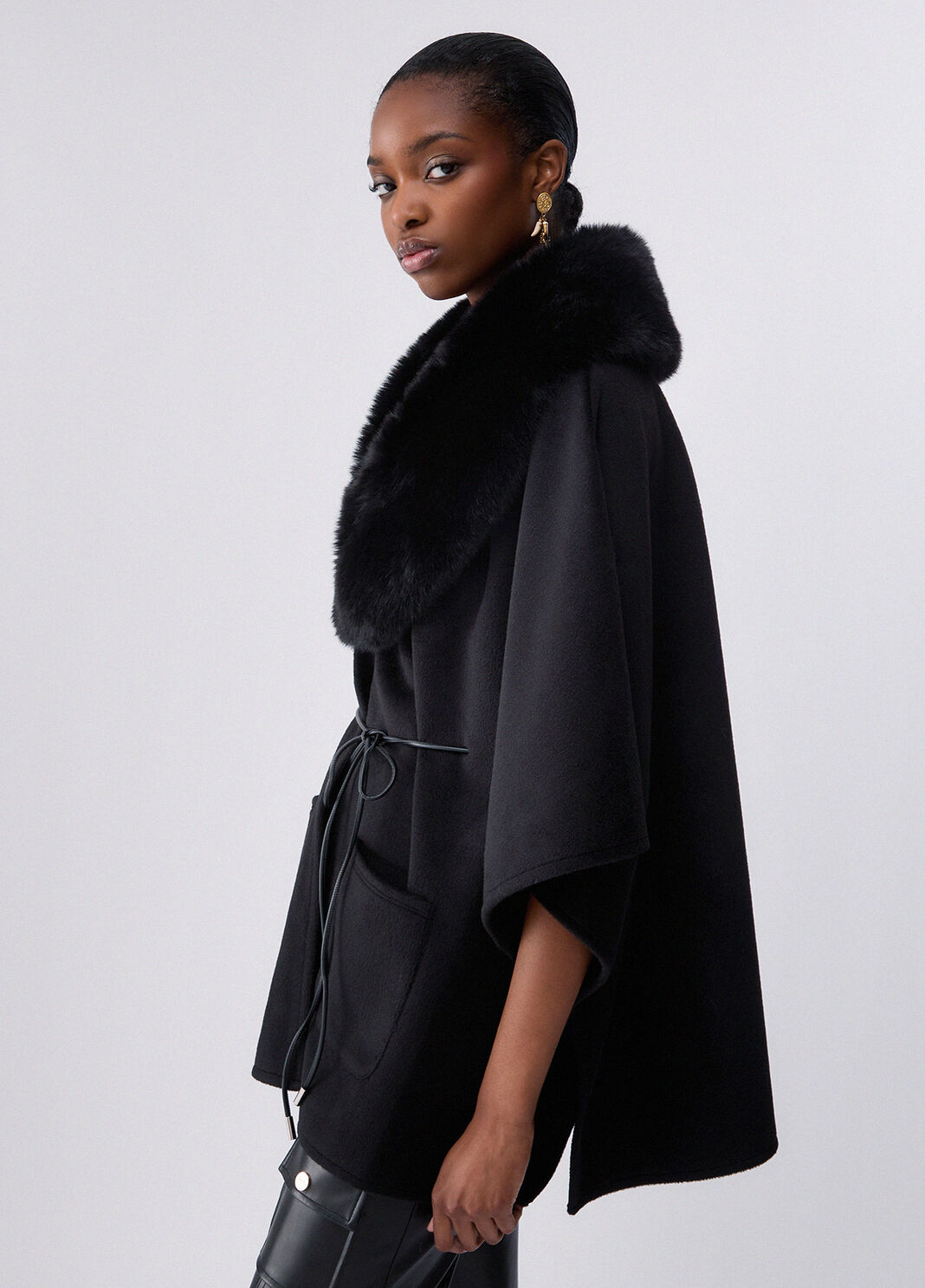 Synthetic Shearling Poncho black Liu Jo - large image number 4