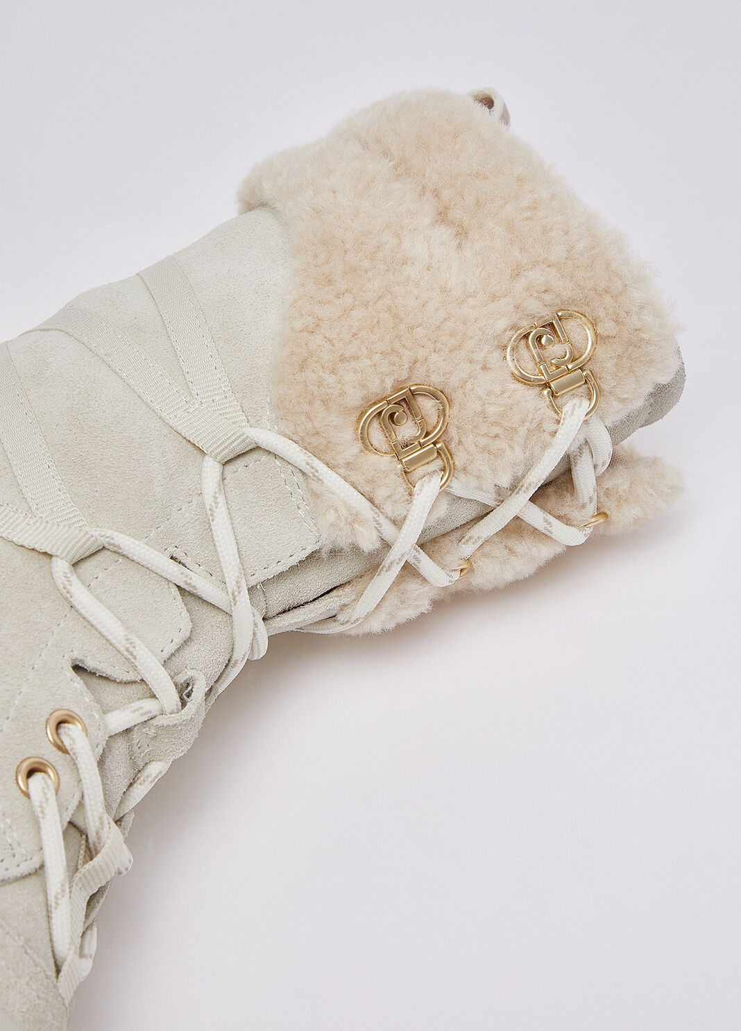 Schn&uuml;rboots aus Veloursleder mit Detail teddy Milchwei&szlig; Liu Jo - large image number 5