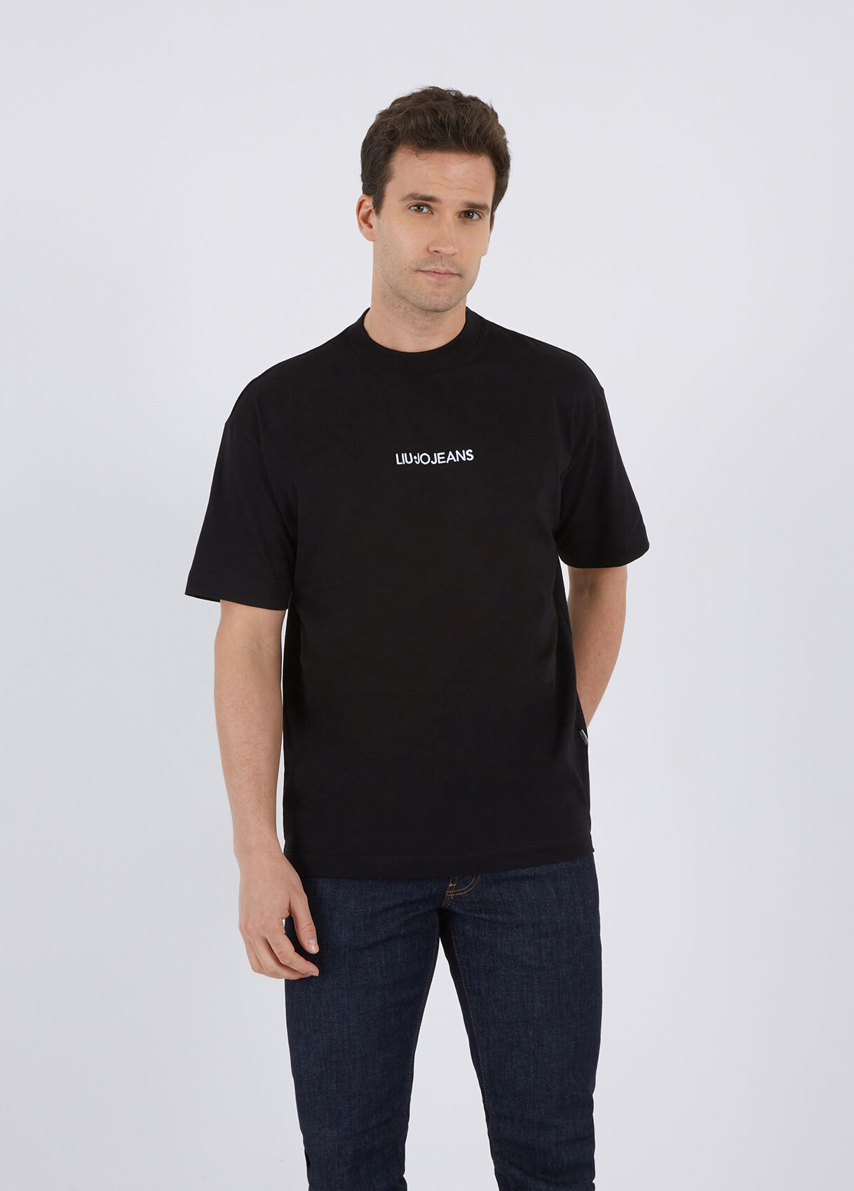 T-shirts for men: designer and casual 