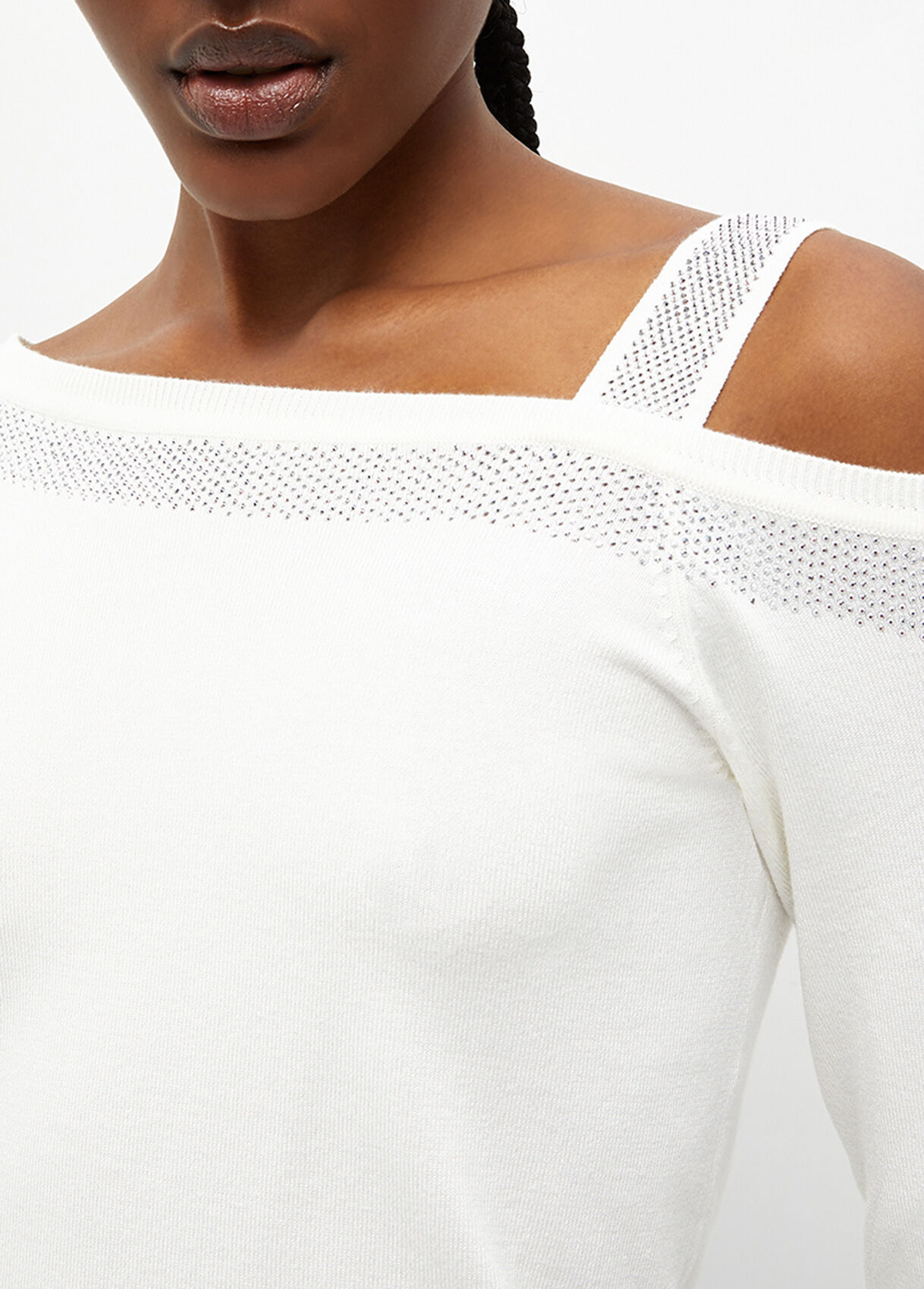 One shoulder jumper with rhinestones