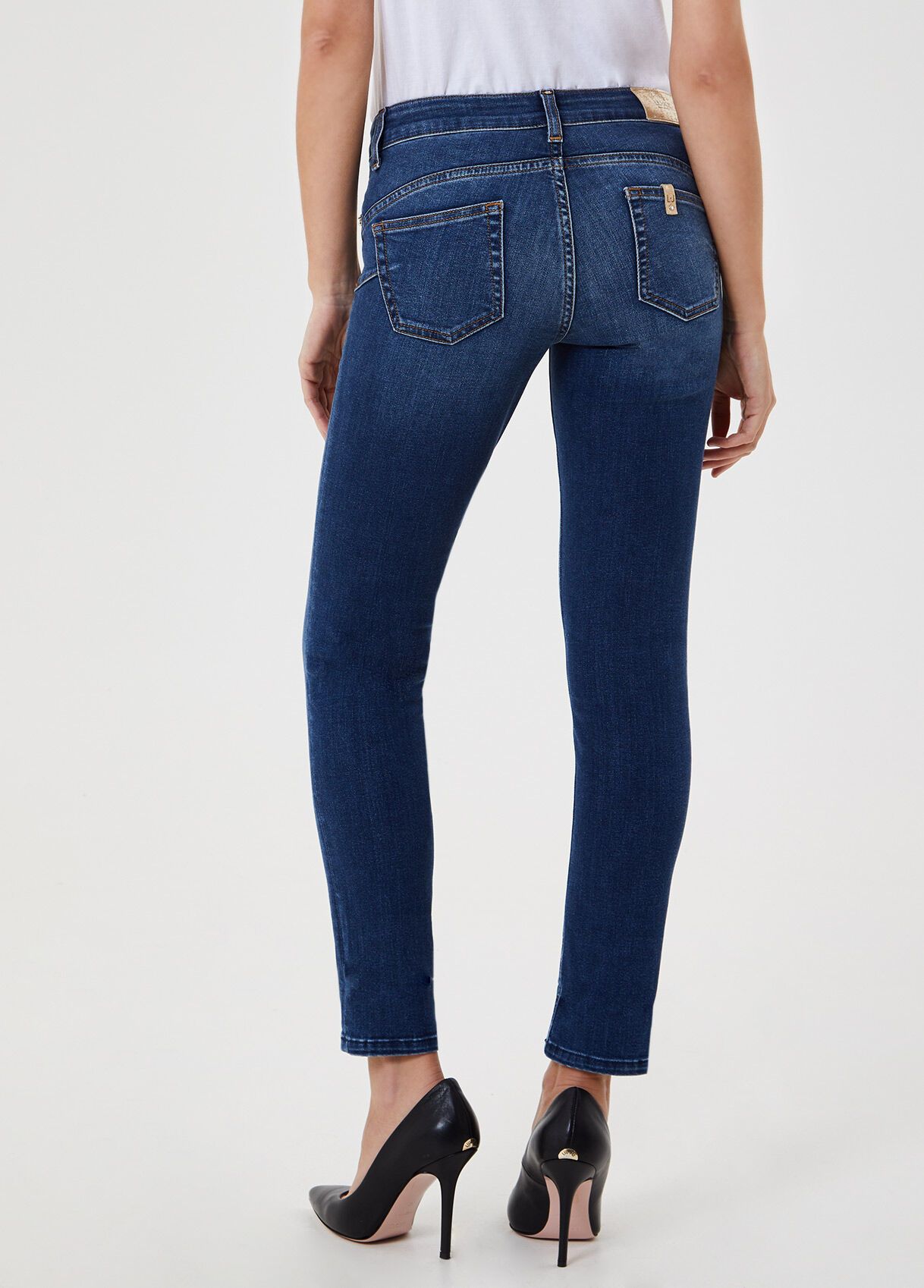 Women's Jeans: Glamorous and Casual Denim Trousers | LIU JO