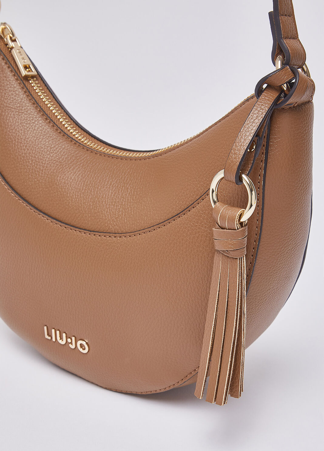 Mittelgro&szlig;e Hobobag mit Anh&auml;nger braun Liu Jo - large image number 5