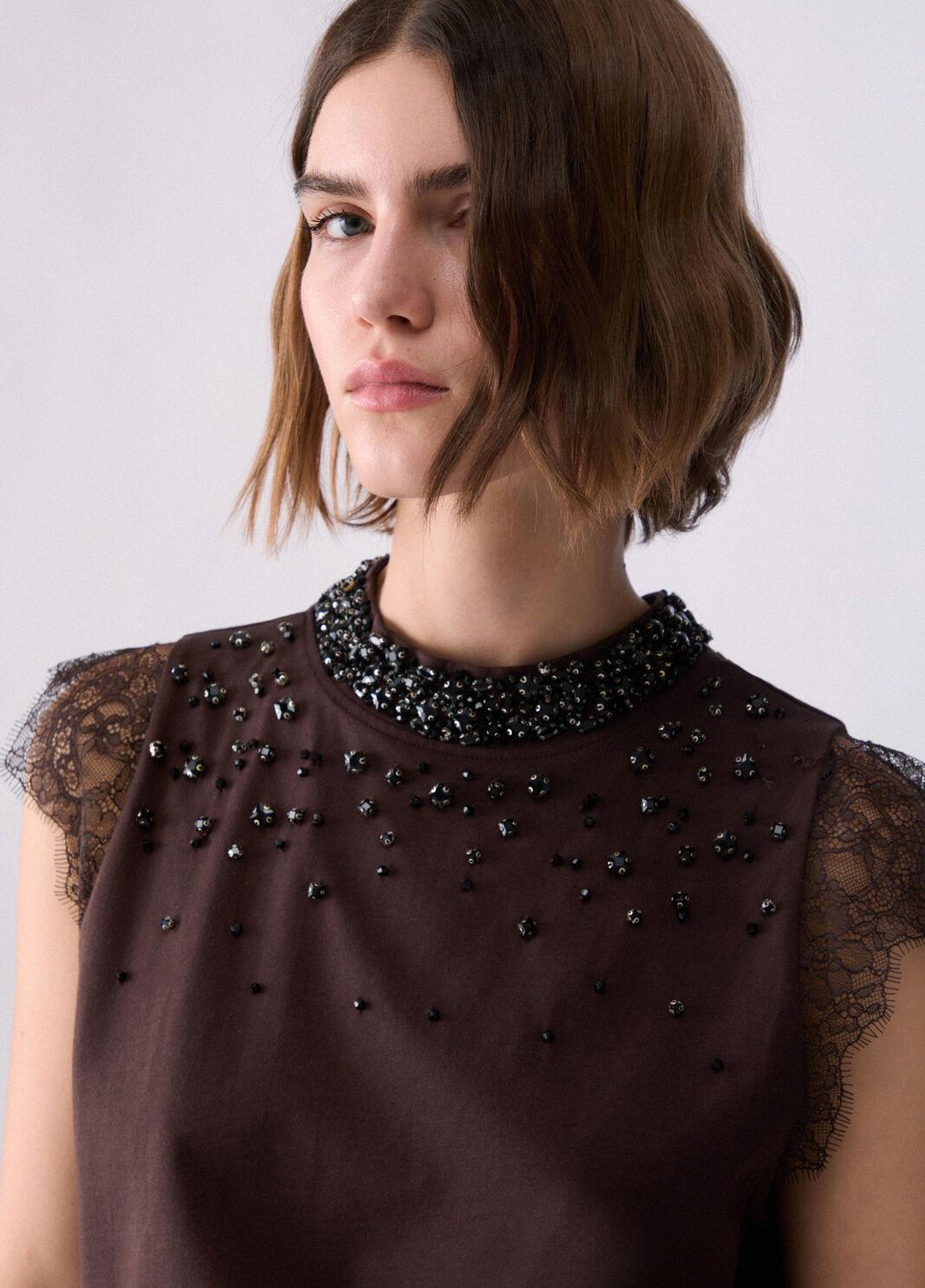 T-shirt avec dentelle et strass moka Liu Jo - large image number 4