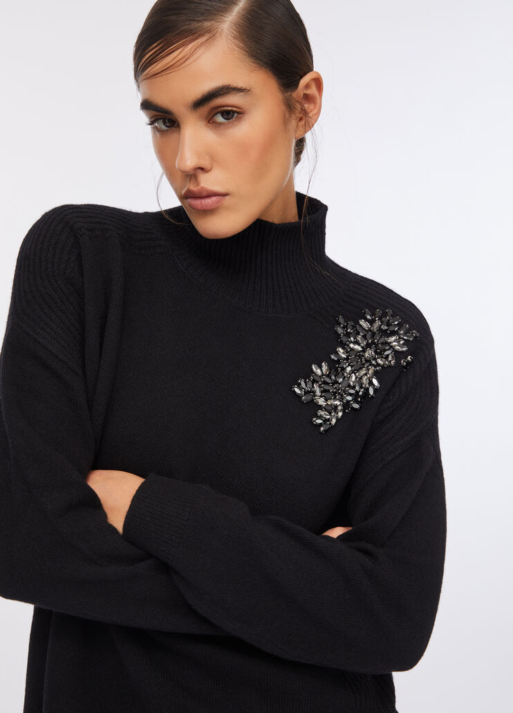 Maglia 100% lana con ricami gioiello nero con ricamo Liu Jo - medium Maglia 100% lana con ricami gioiello nero con ricamo Liu Jo - medium